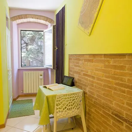 Alla Maison Di Alessia Oda ve Kahvaltı